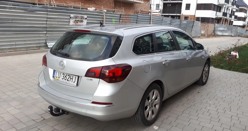 Opel Astra cena 22900 przebieg: 279000, rok produkcji 2013 z Lublin małe 106